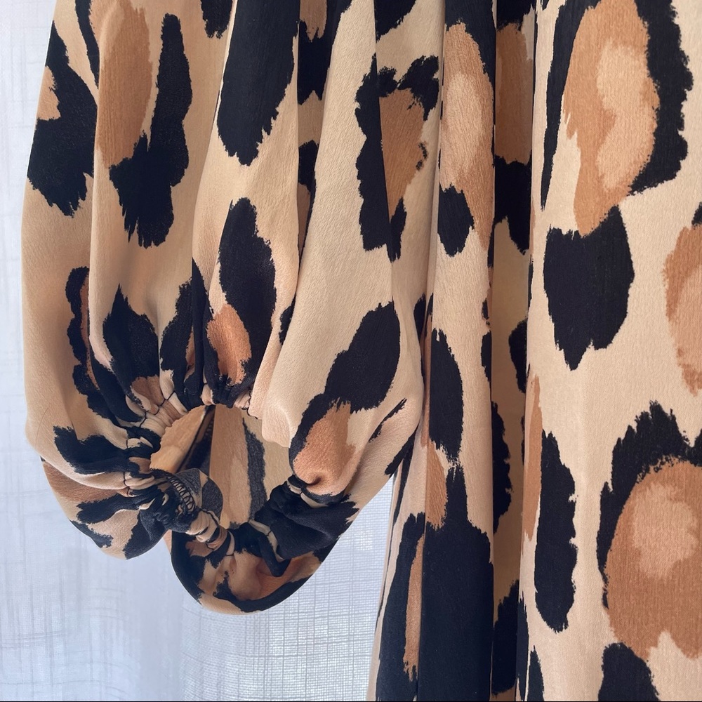Topshop Satin Leopard Midi Dress with Balloon Sleeves - Picture 3 of 8